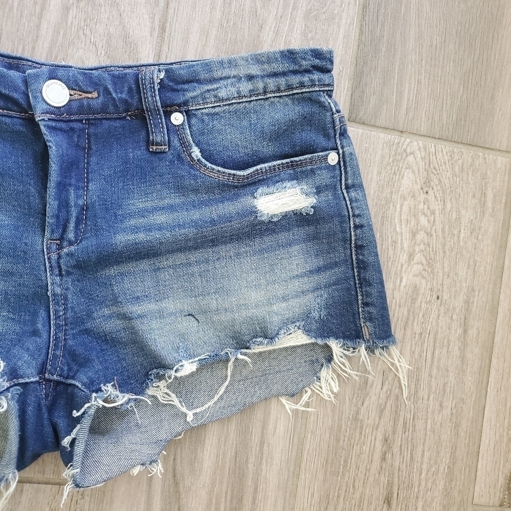 Blank NYC Distressed Mid-Rise shorts Size 26 - Picture 4 of 6